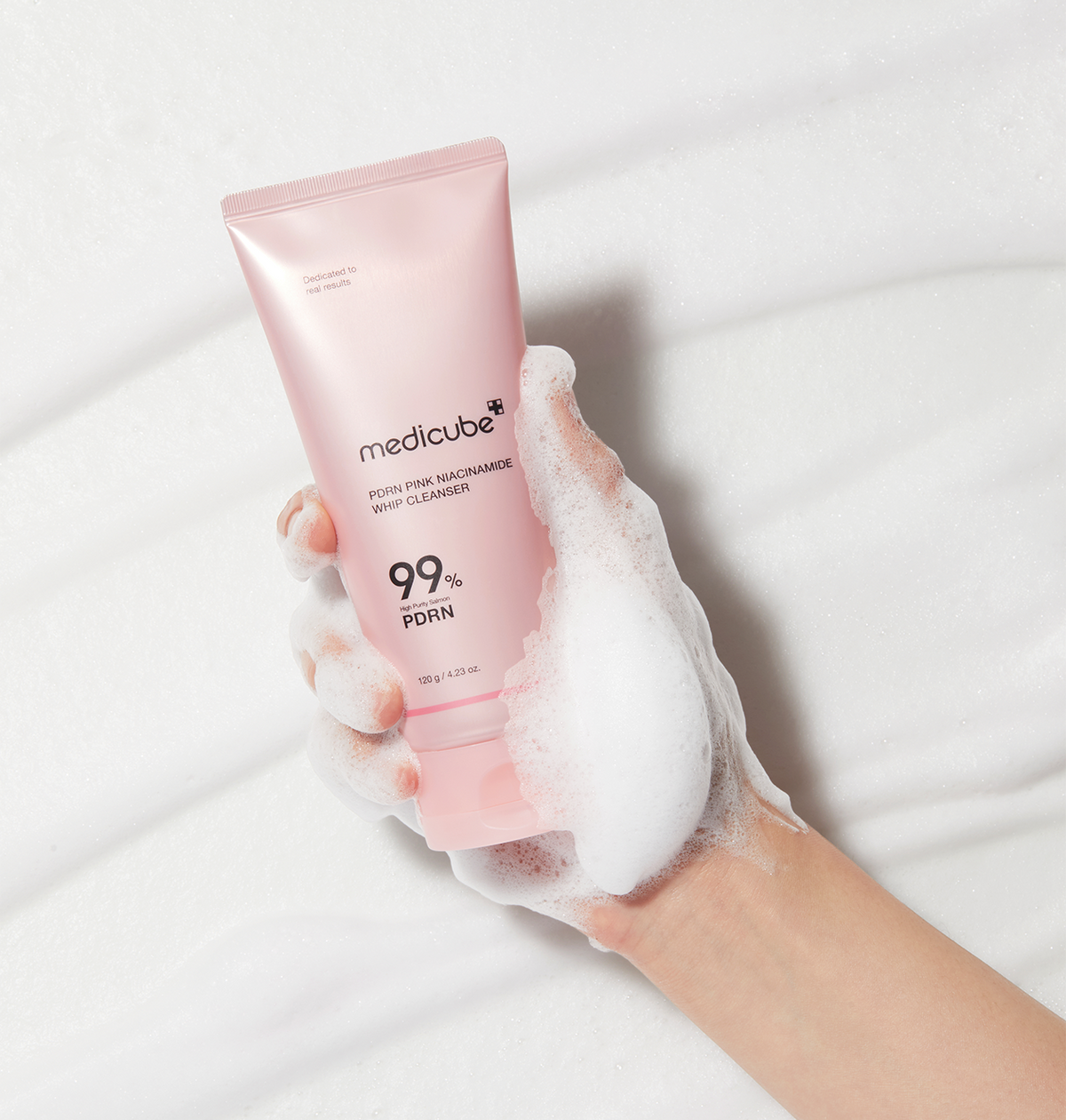 MEDICUBE PDRN Pink Niacinamide Whip Cleanser 120g